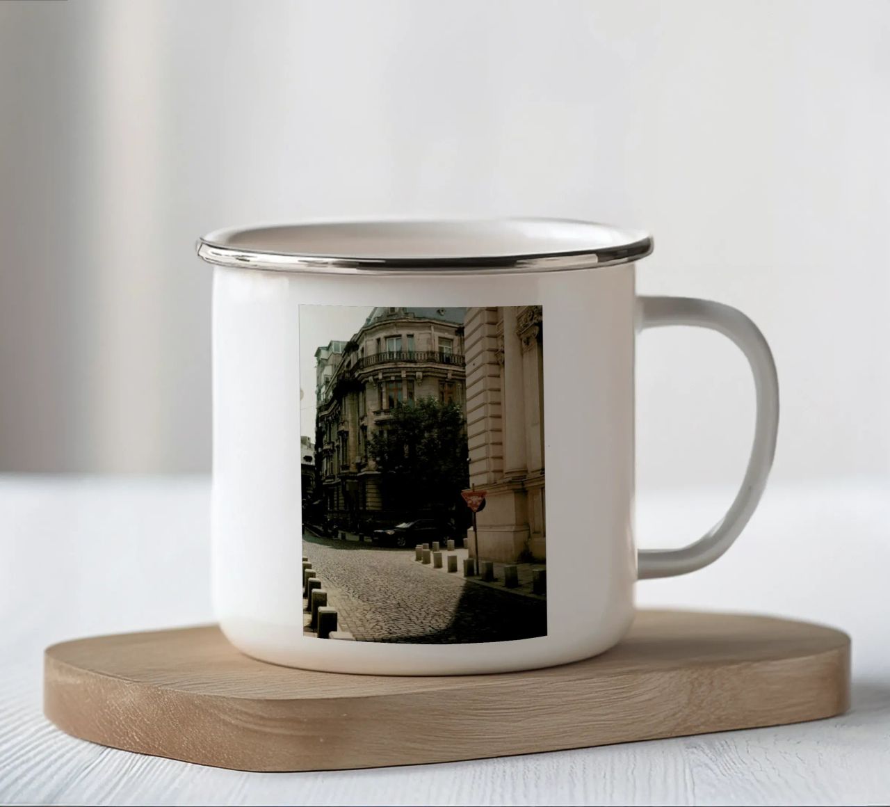 Analog Series Light And Shadows tazza in smalto da Sebastian Hilgetag