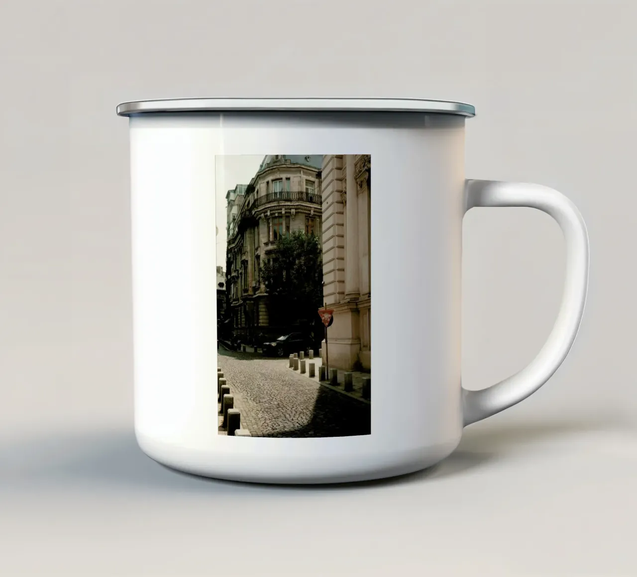 Analog Series Light And Shadows mug en émail de Sebastian Hilgetag