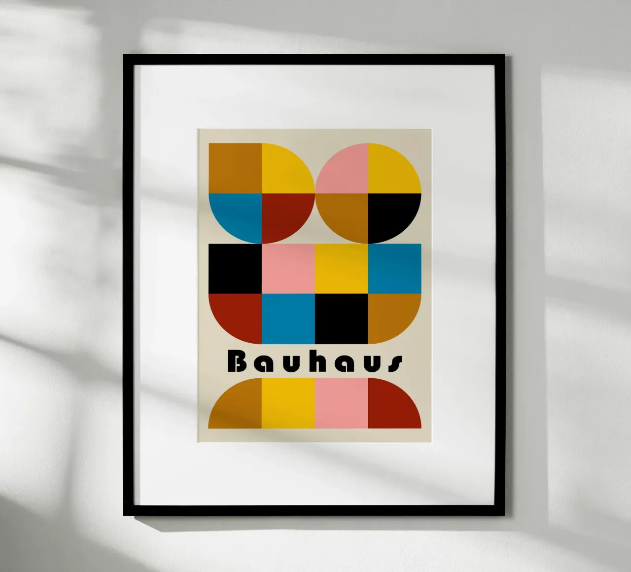 Forme Bauhaus - Poster geometrico colorato poster con telaio in alluminio da Casa Calm