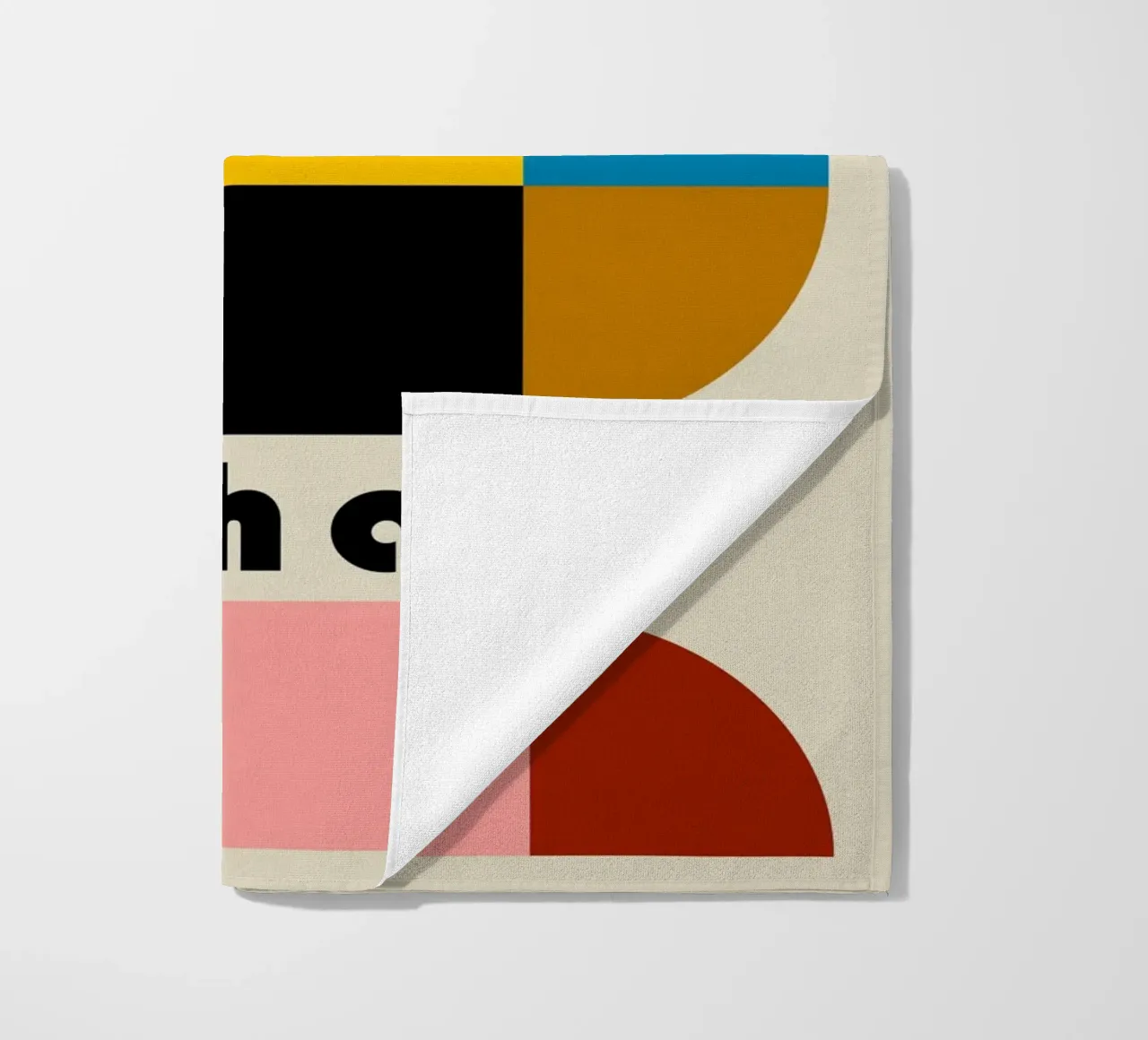 Bauhaus Shapes – Farbenfrohes Geometrie Poster Strandtuch von Casa Calm
