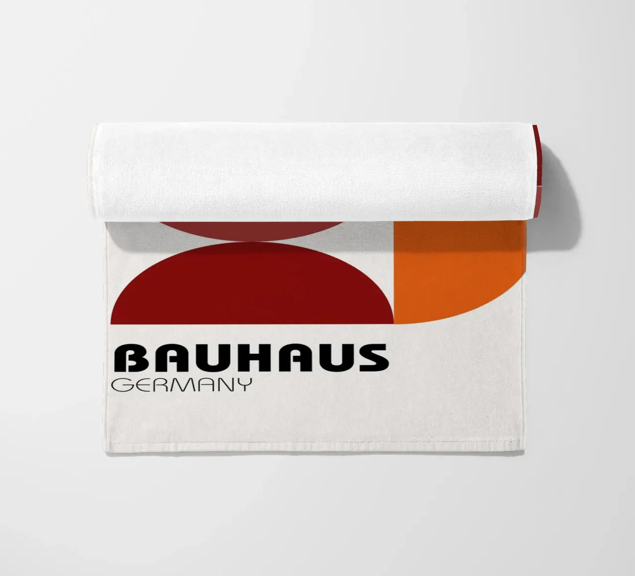 Geometria Bauhaus - grafica retrò in arancione e rosso telo mare da Casa Calm