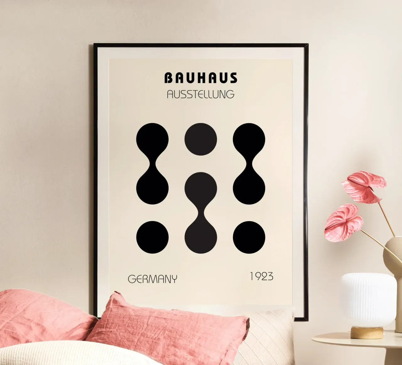 Forme Bauhaus Nero 1923 poster con telaio in legno da Casa Calm