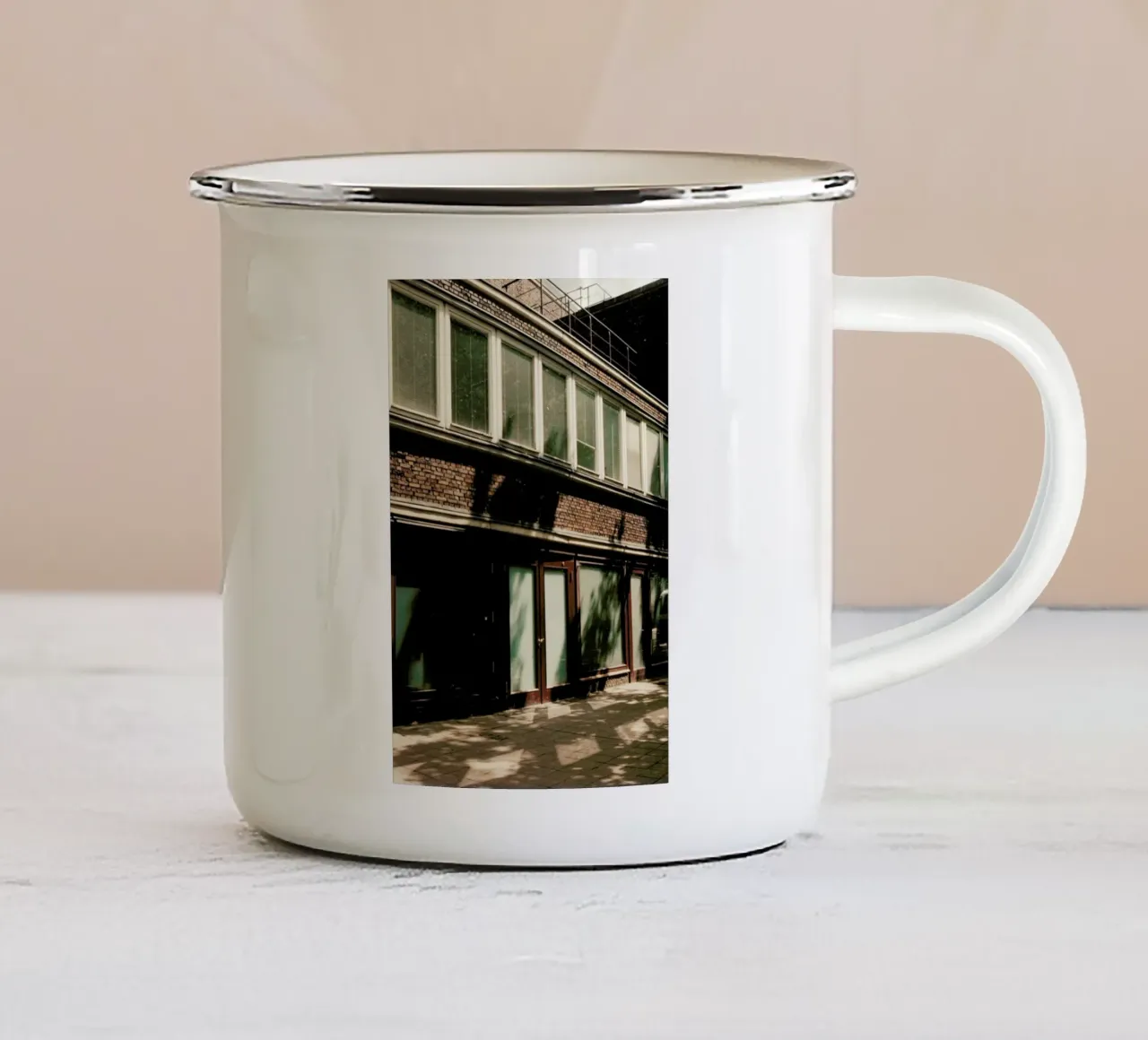 Analog Series Street Photography tazza in smalto da Sebastian Hilgetag
