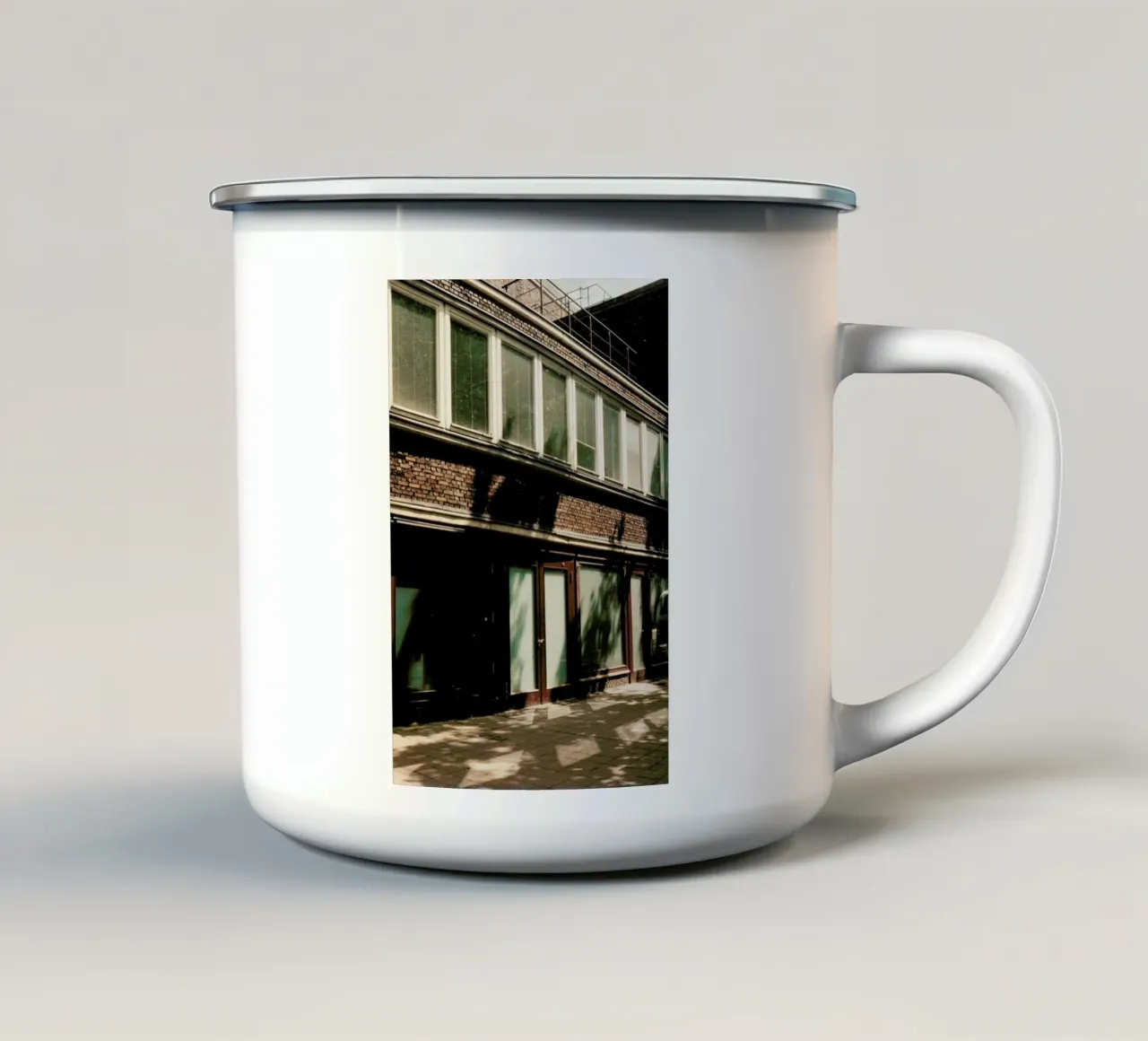 Analog Series Street Photography tazza in smalto da Sebastian Hilgetag