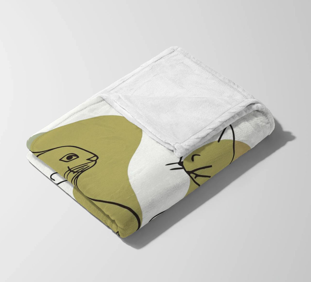 Cat and Rabbit fleece blanket by RELAXING TOUCH
