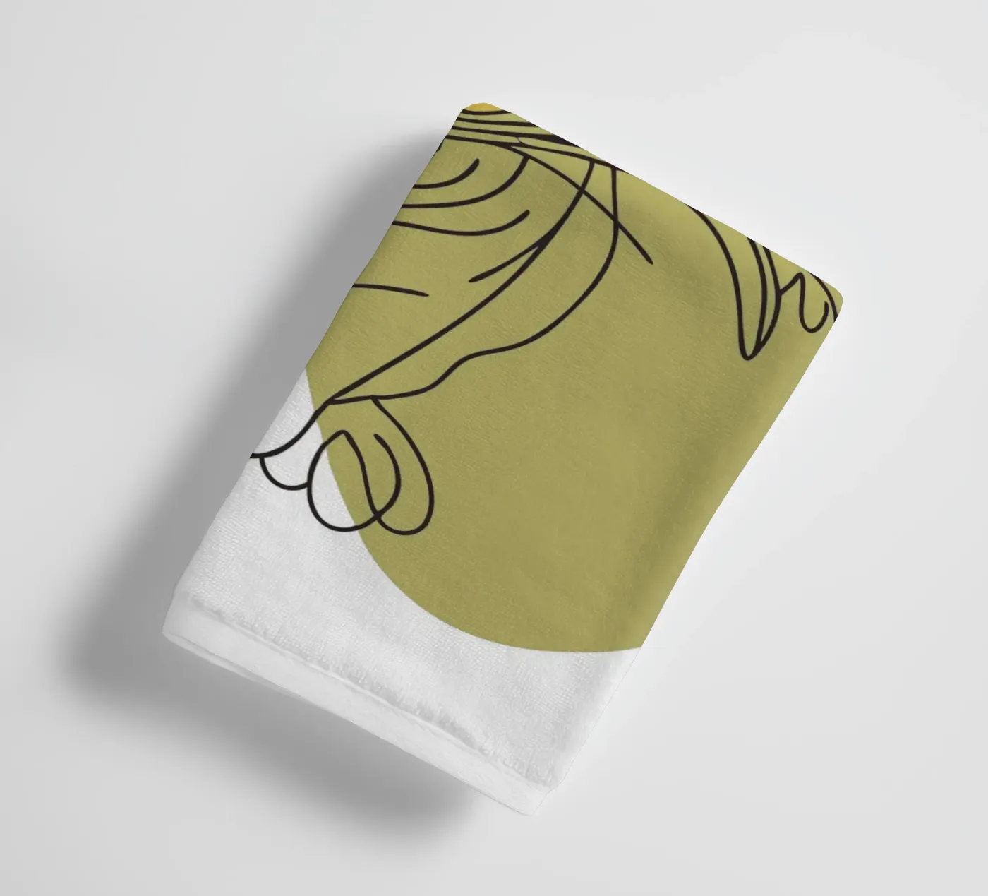 Rabbit Eats Carrots badhanddoek van RELAXING TOUCH