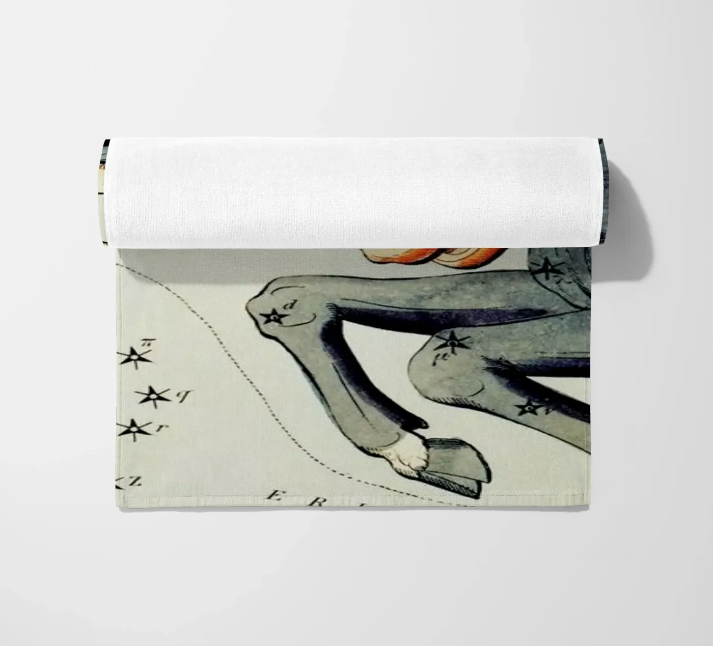 Taurus serviette de plage de Vintage by JUNIQE