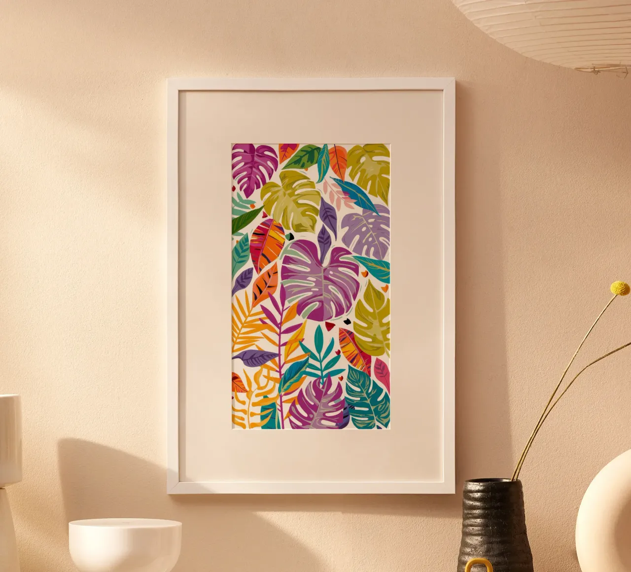 Gioco delle foglie di ametista poster con telaio in legno da Grande Serene