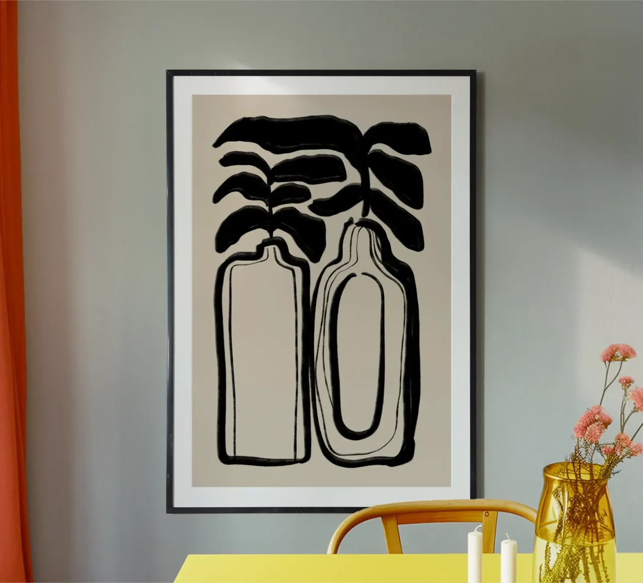 Vasi neri astratti con foglie su sfondo beige poster con telaio in plastica da Melloi Art Print