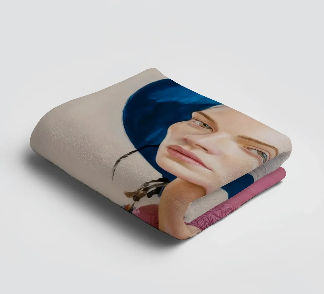 Sguardo aureolato indaco asciugamano da bagno da Vivid Reverie
