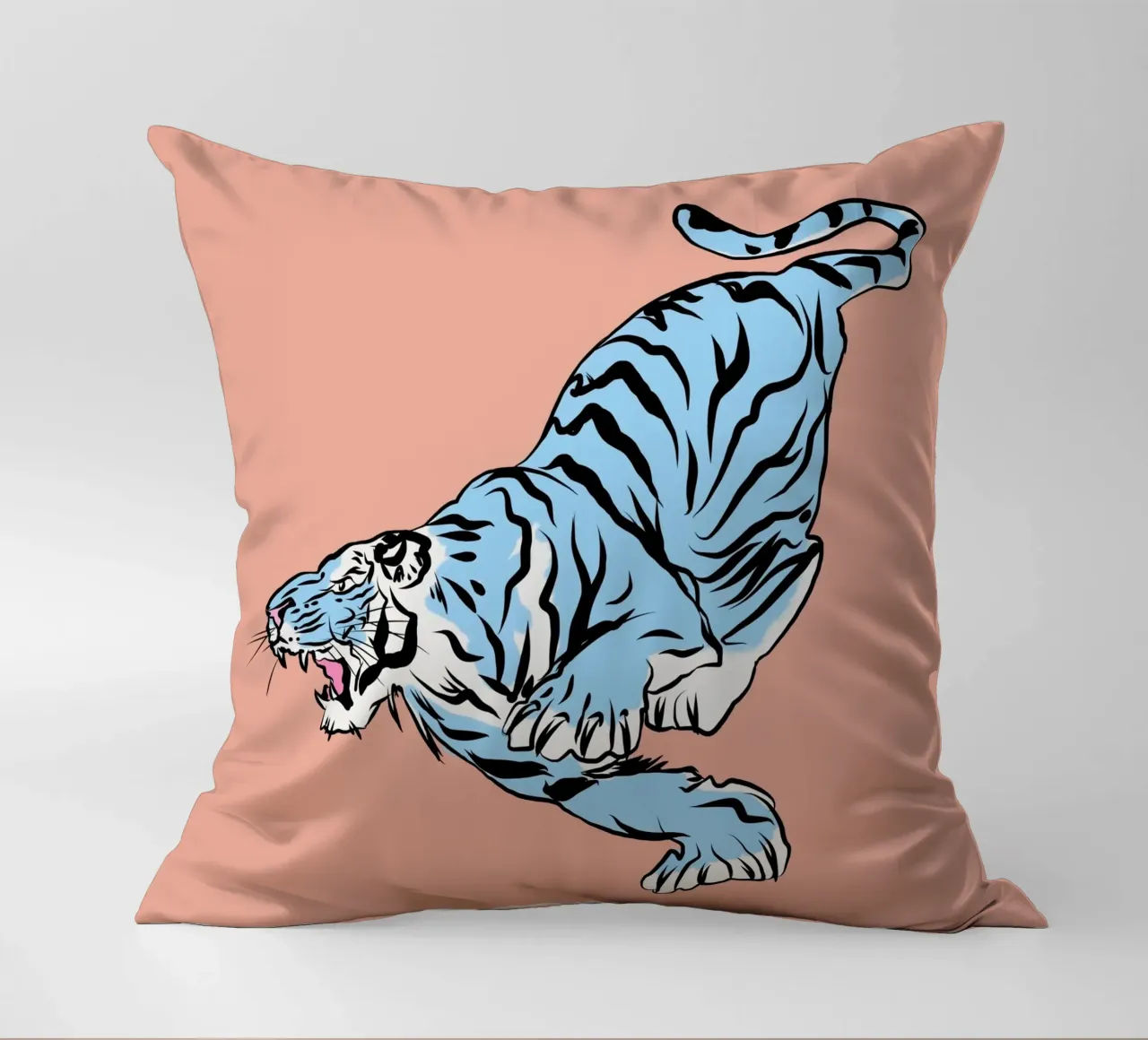 Ritratto di tigre 04 cuscino da Little Dean