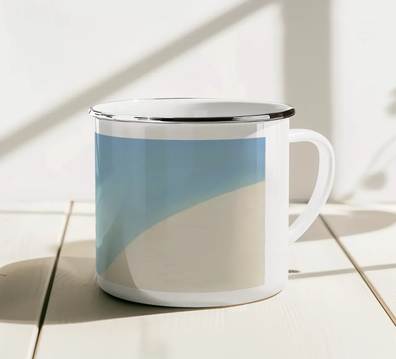Sardinia tazza in smalto da Katinka Reinke