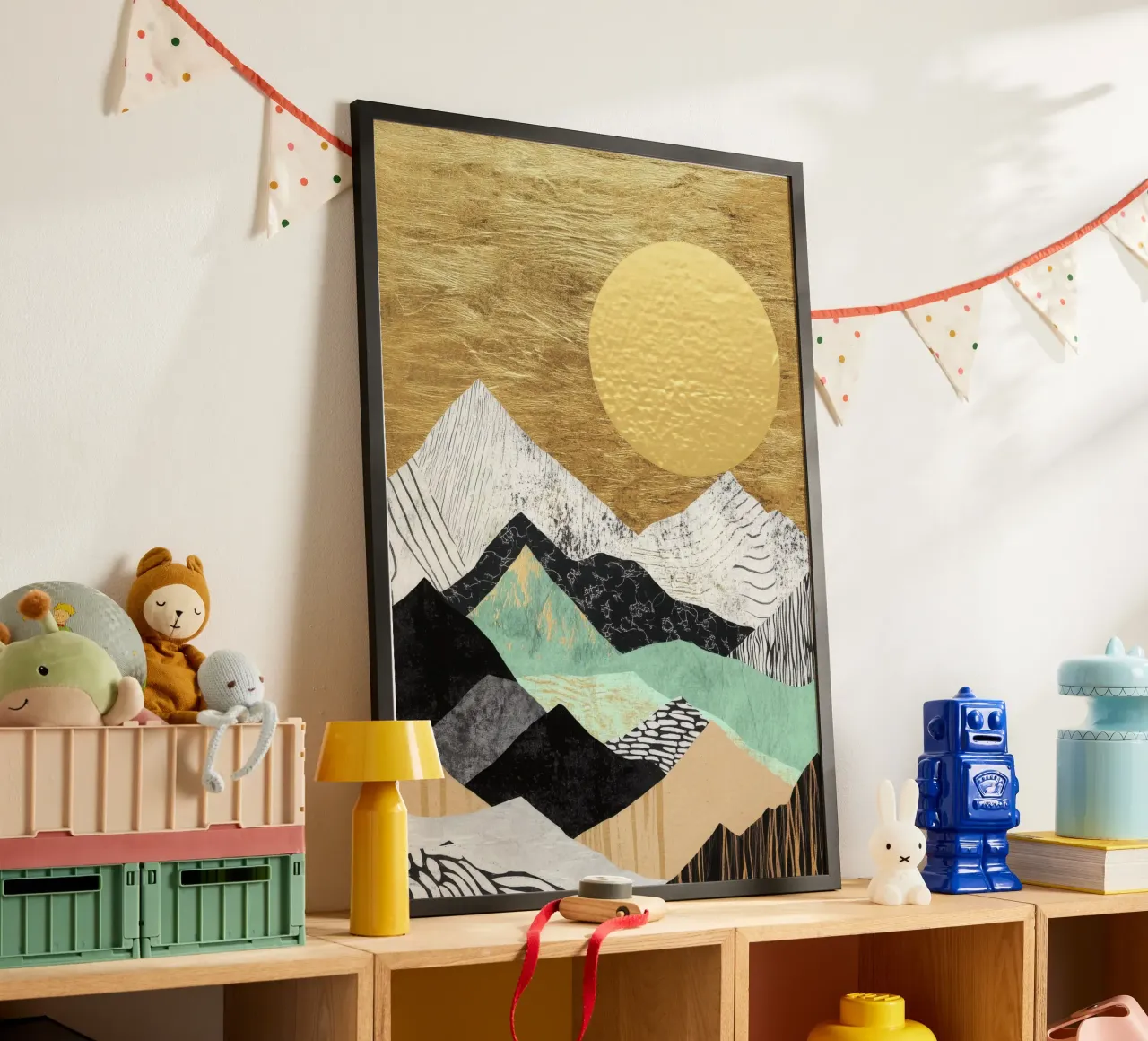Paesaggio montano astratto in oro e nero poster con telaio in alluminio da Niklas