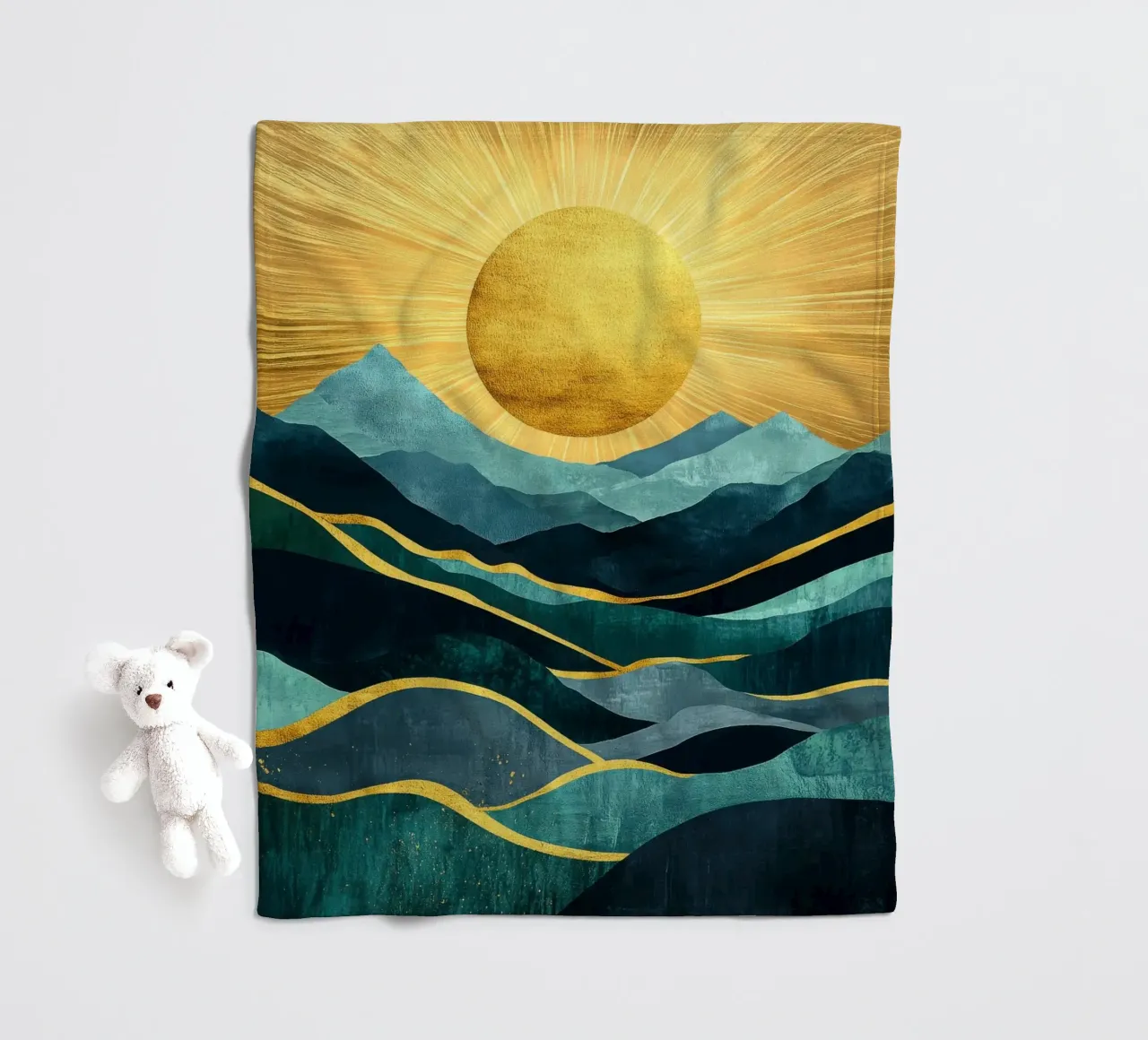 Paesaggio montano sereno con luce solare dorata coperta in pile da Niklas