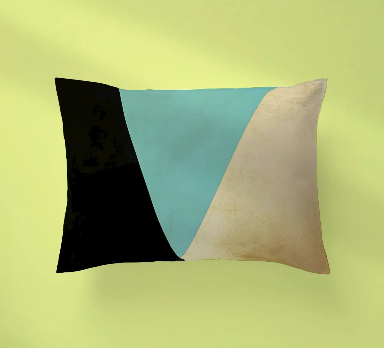 Minimalistische achtergrond met goudfolie en turkoois kussen van Niklas