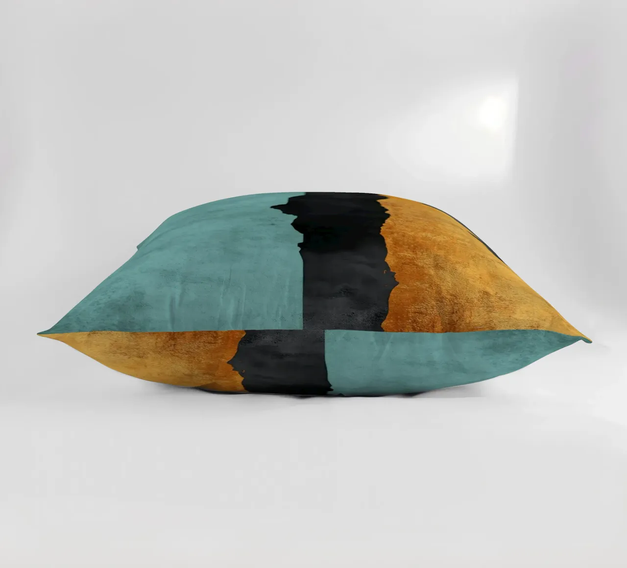 Composizione minimalista in nero e oro cuscino da Niklas