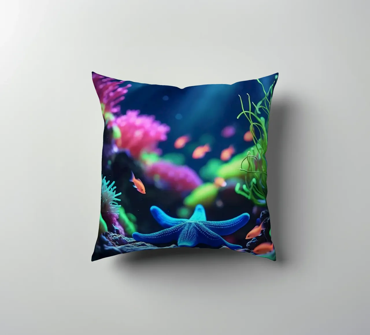 Deep Calm ✦ Stella marina blu in Neon Reef cuscino da lumaquastudio