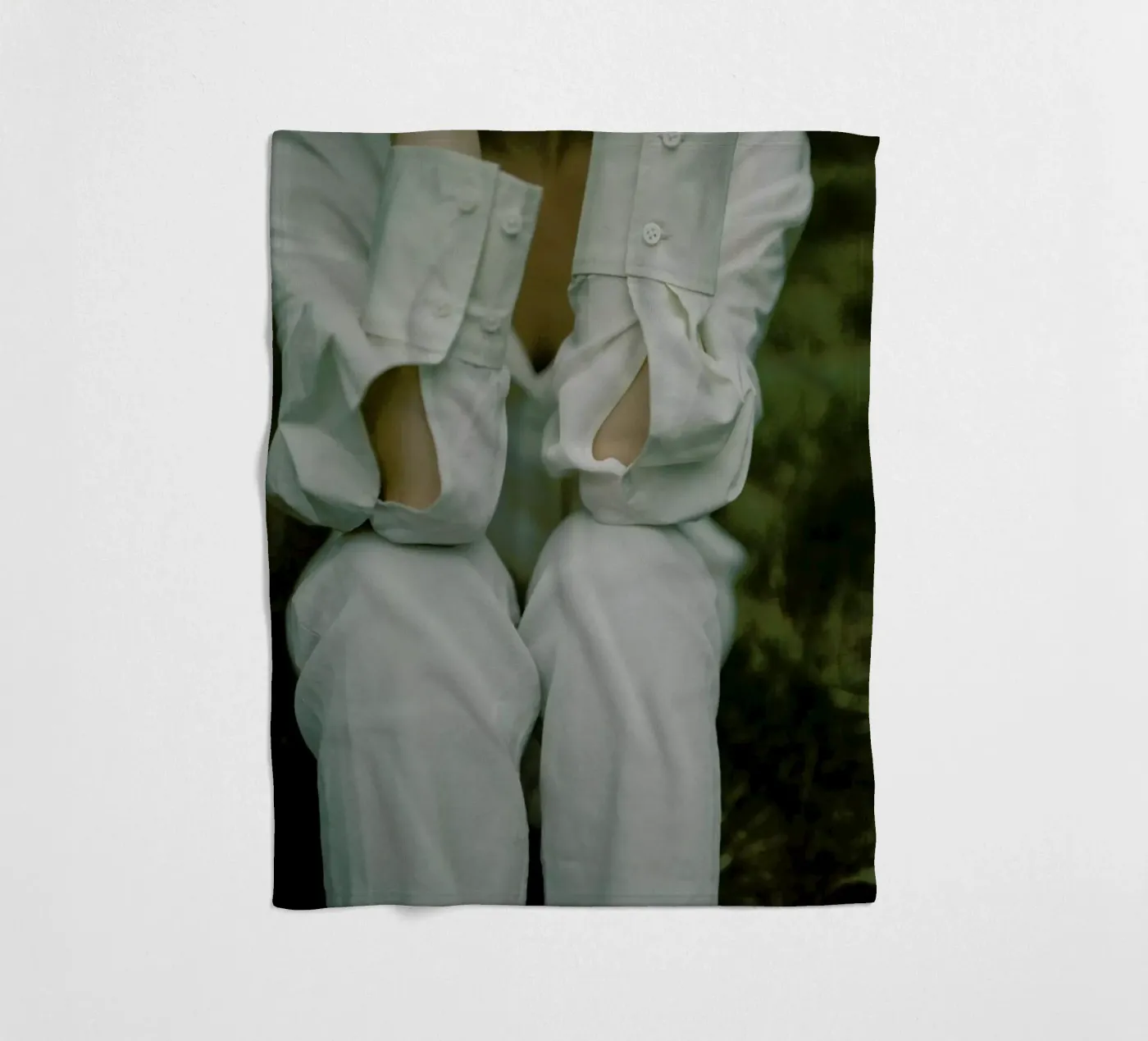 Buttons Fleecedecke von Chris Abatzis