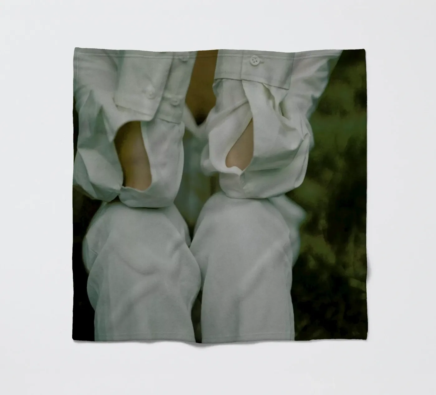 Buttons Fleecedecke von Chris Abatzis