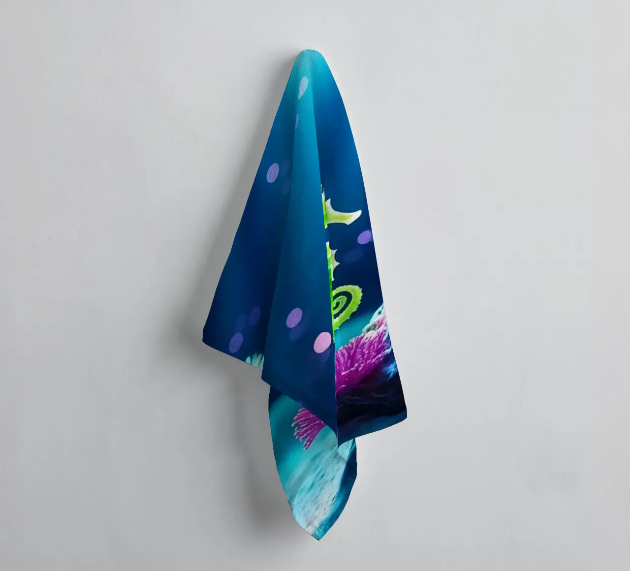 ✨🐠 Lime Glow ✦ Green Seahorse in Neon Coral 🌙 (1) serviette de bain de LUMAQUA STUDIO