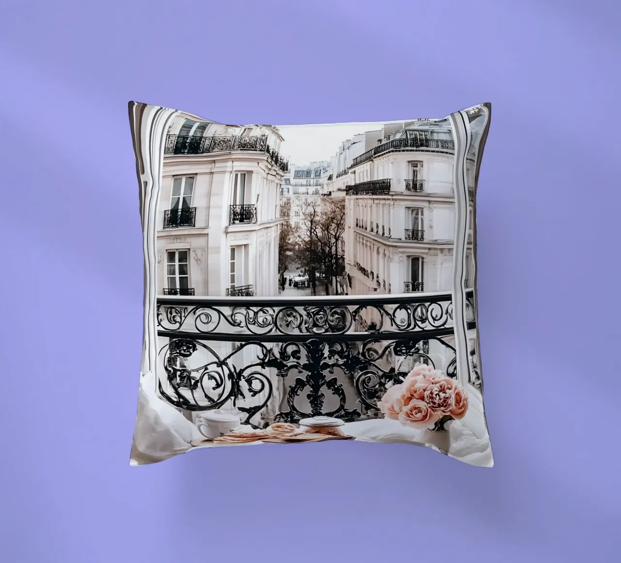 Balcone con vista su Parigi cuscino da IamHomeStudio