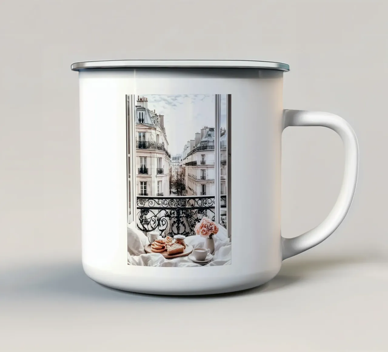 Balcone con vista su Parigi tazza in smalto da IamHomeStudio