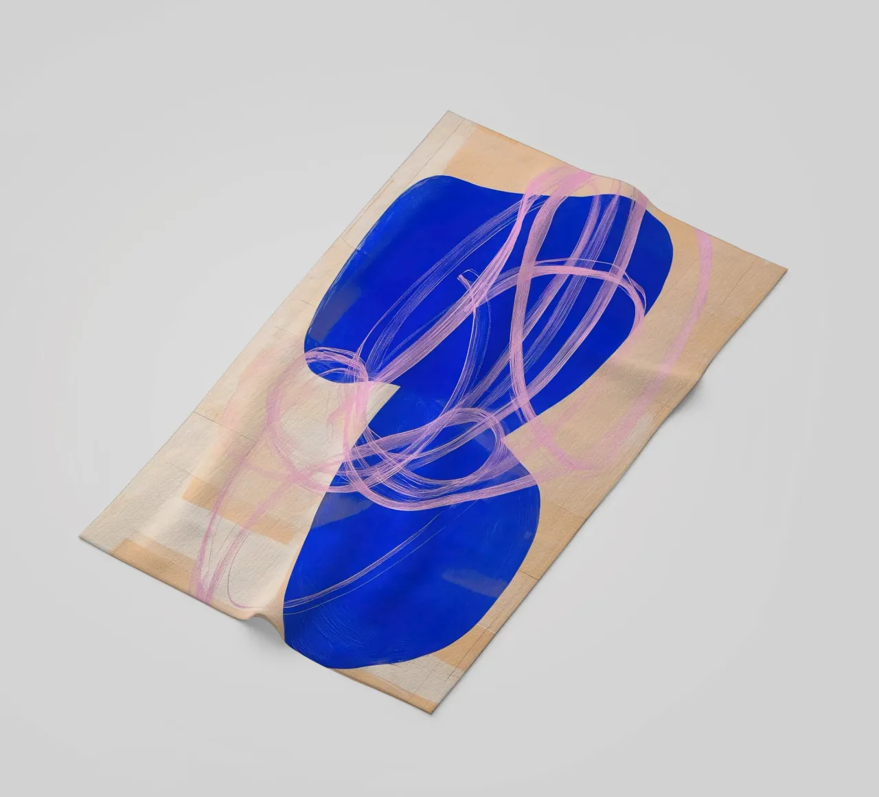 Forme dinamiche in blu cobalto e rosa telo mare da Euphoria Theresa