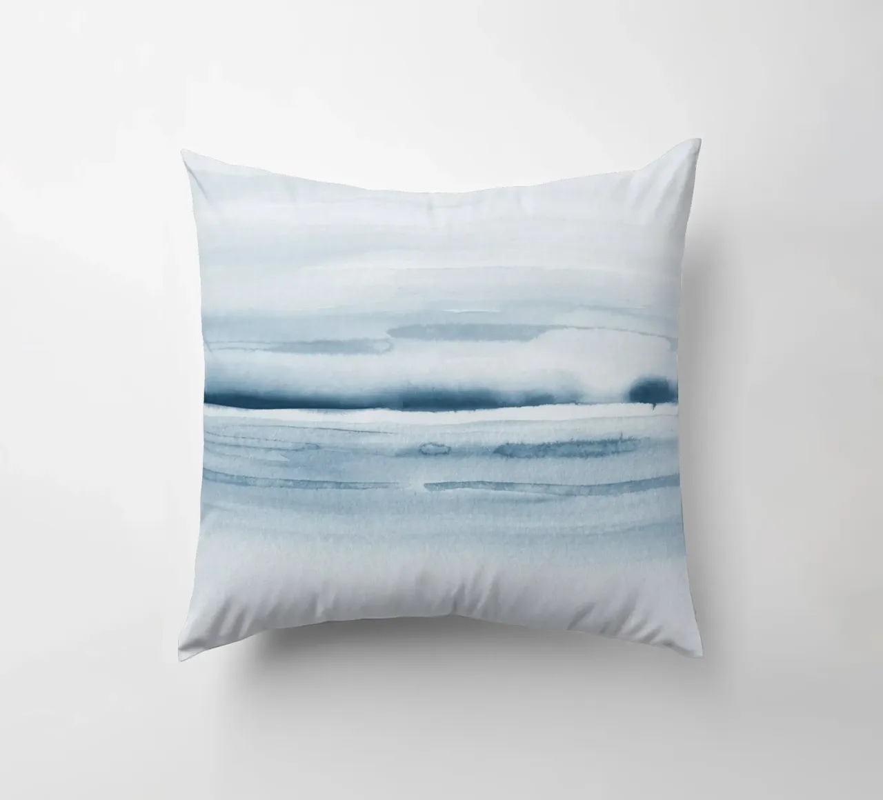 Blauwe zeegolven kussen van NouveauPrints