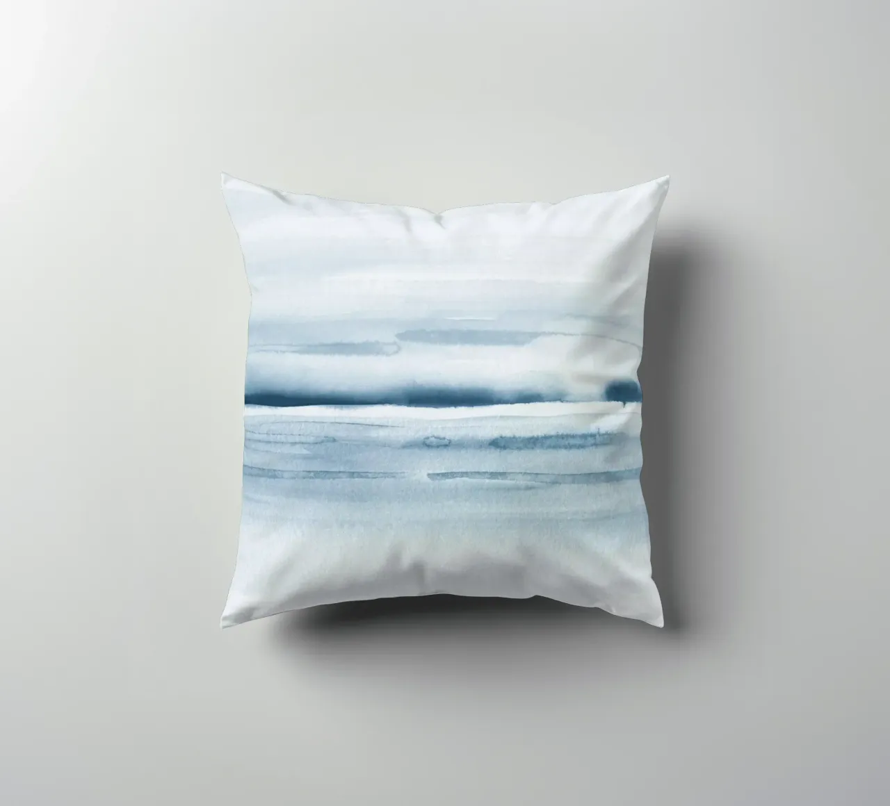 Blauwe zeegolven kussen van NouveauPrints