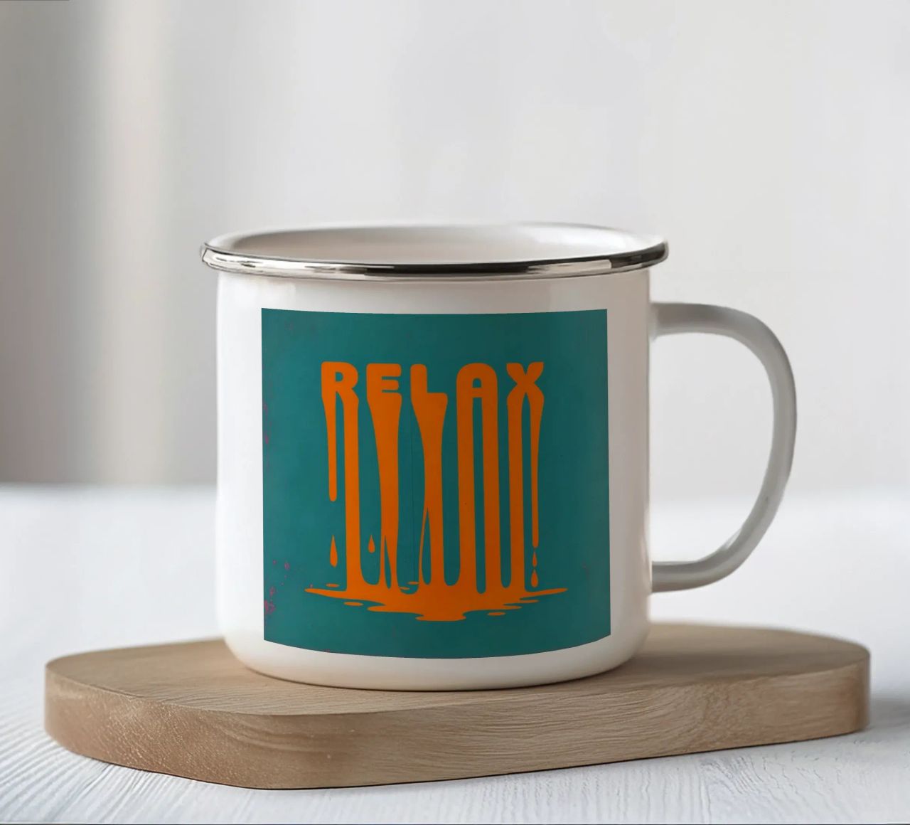 Chill Vibes Melt: Arte astratta a goccia arancione 'RELAX' su verde acqua tazza in smalto da inspirational quote