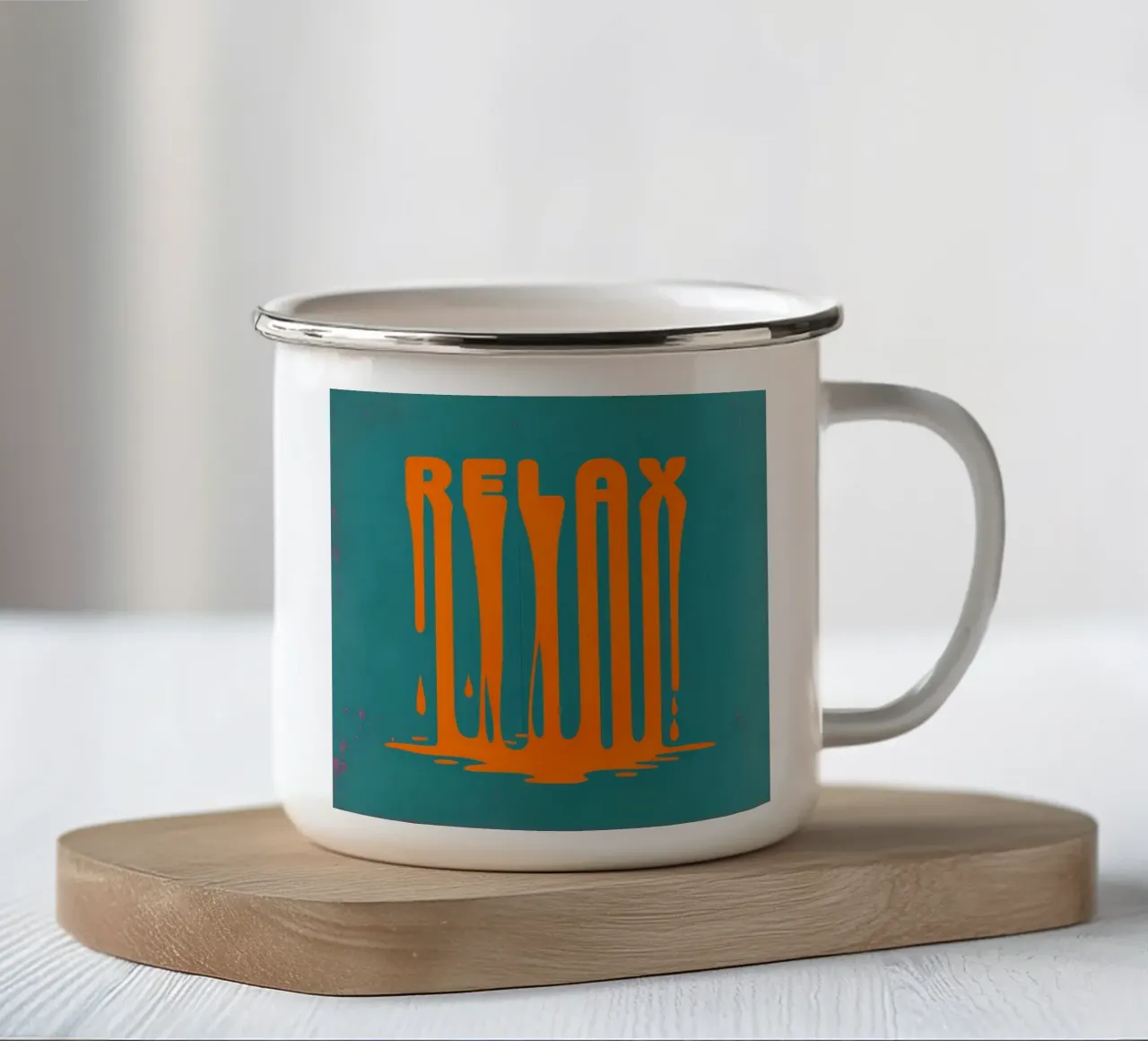 Chill Vibes Melt: Arte astratta a goccia arancione 'RELAX' su verde acqua tazza in smalto da inspirational quote