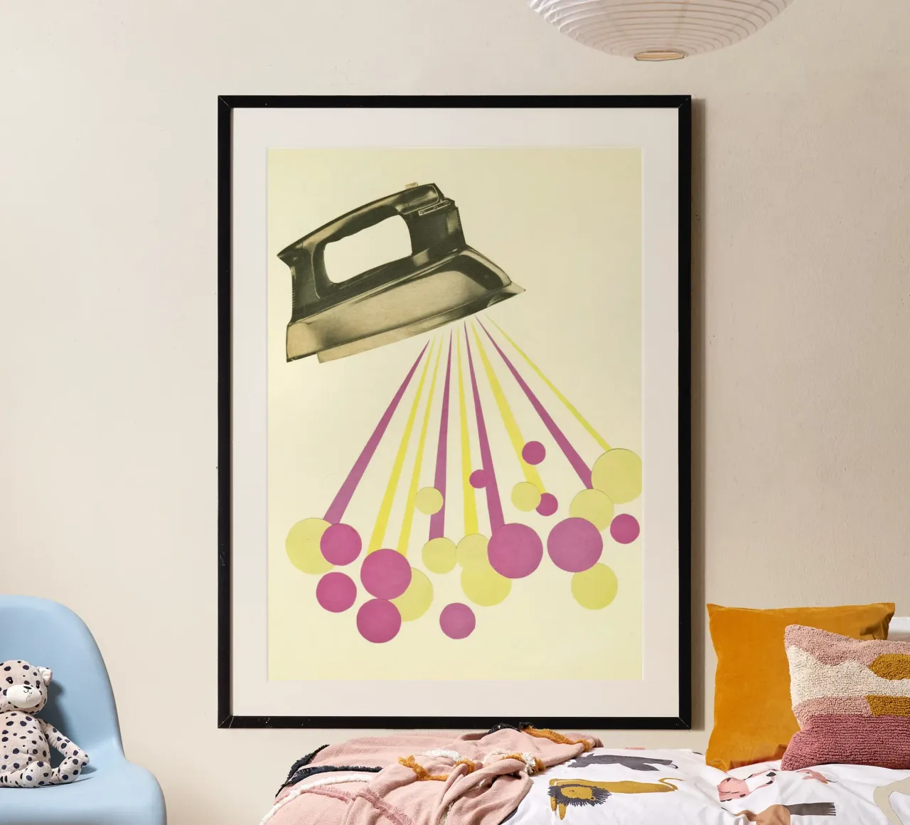 Dampfig Poster mit Holzrahmen von Cassia Beck Collage