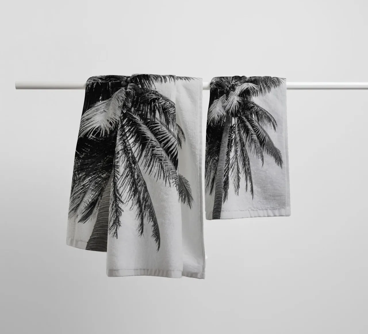 Tropical Palm tree in Indonesia asciugamano da bagno da photolovers