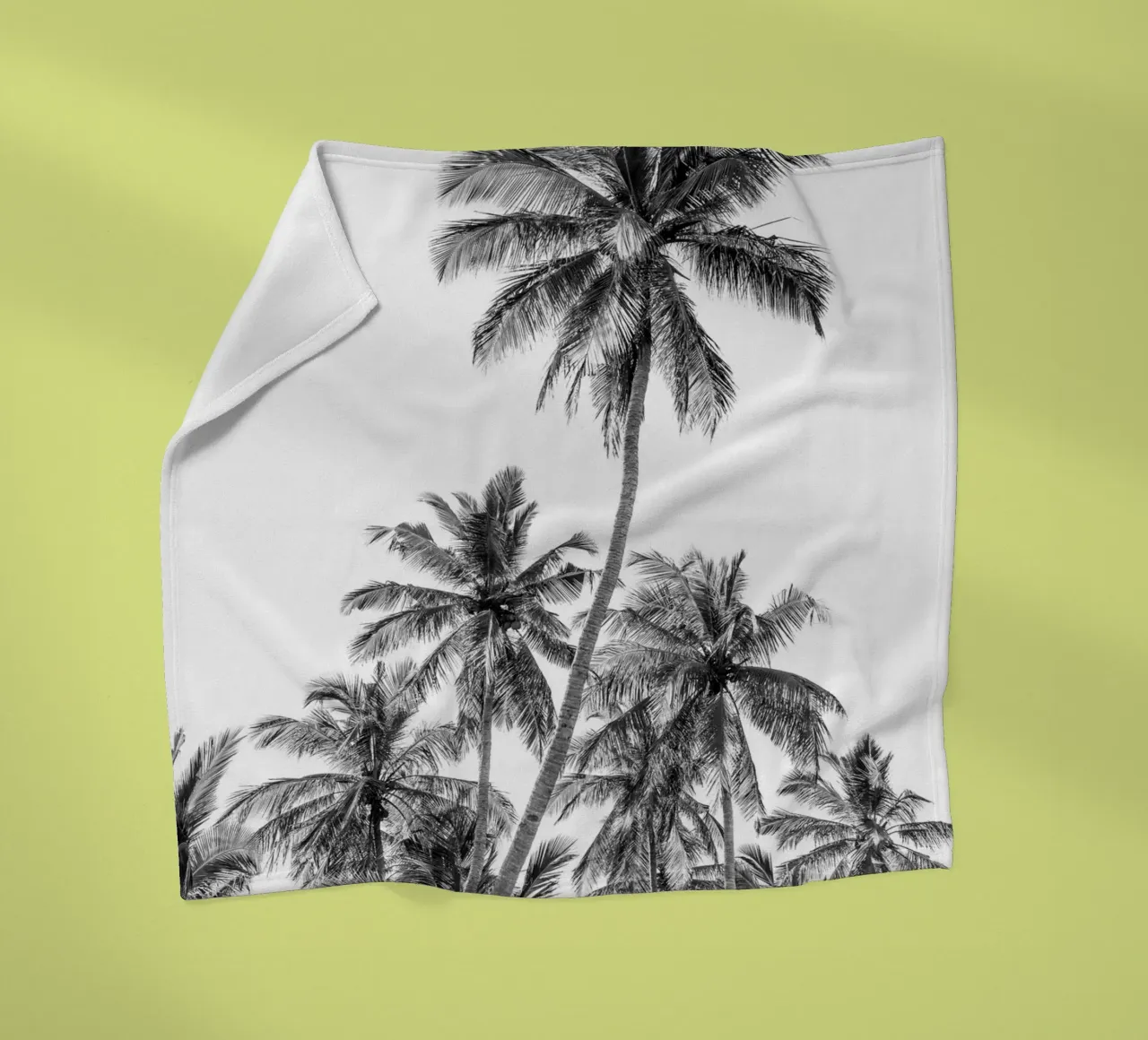 Palm trees on a tropical island coperta in pile da photolovers