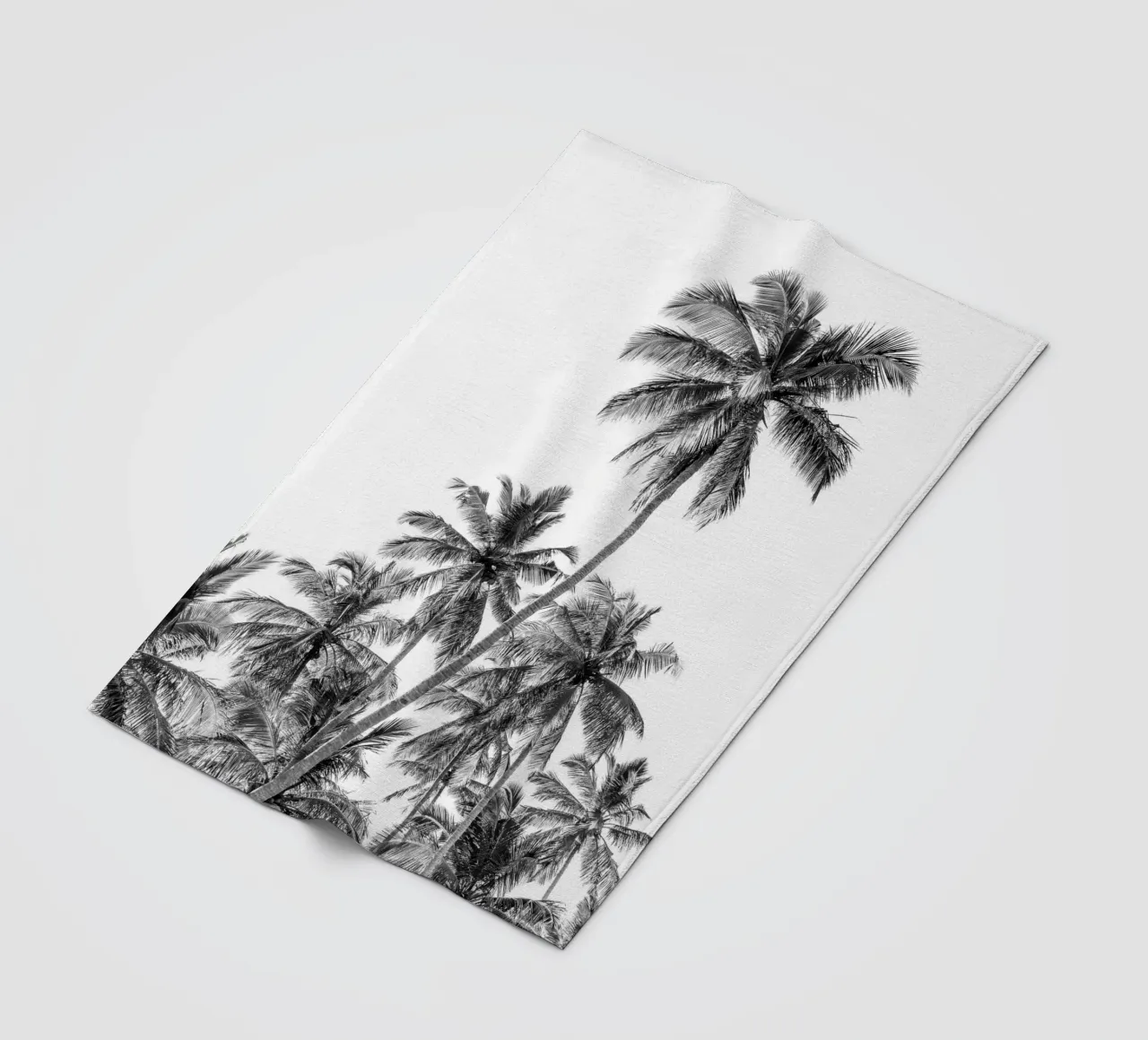 Palm trees on a tropical island coperta in pile da photolovers