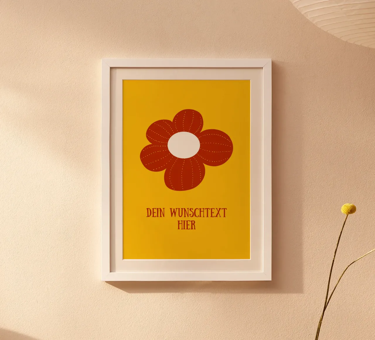 Retro Blume auf senfgelb mit Wunschtext poster con telaio in plastica da BAINAI