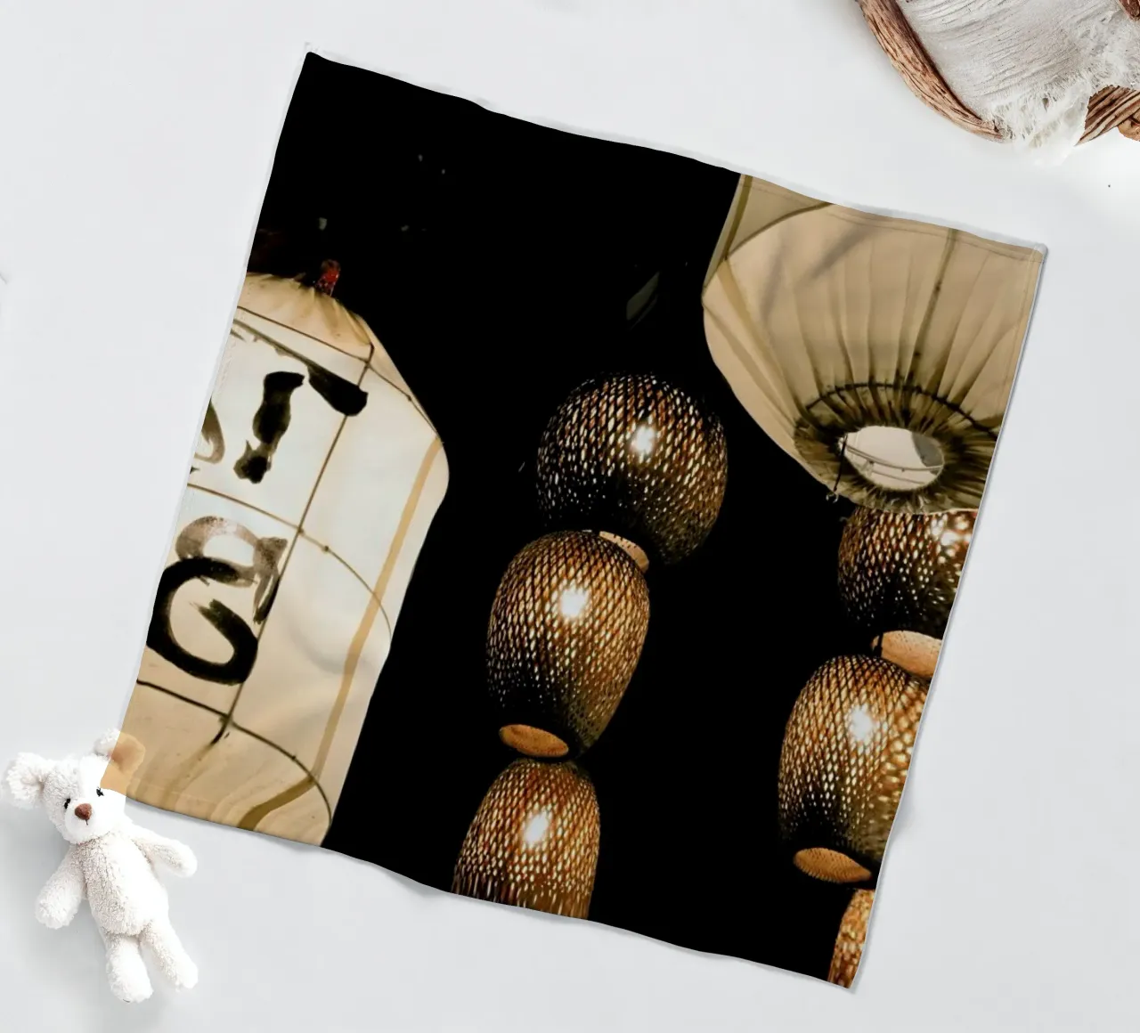 Balloons fleece blanket by Sebastian Hilgetag