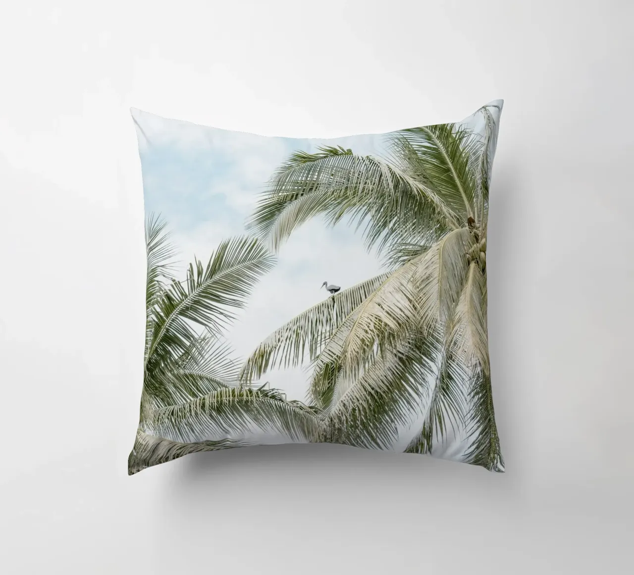 Palm trees on the beach in Indonesia cuscino da photolovers
