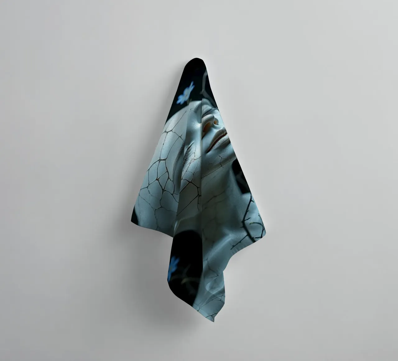 Crepe dove la luce si posa asciugamano da bagno da Dustlight Atelier