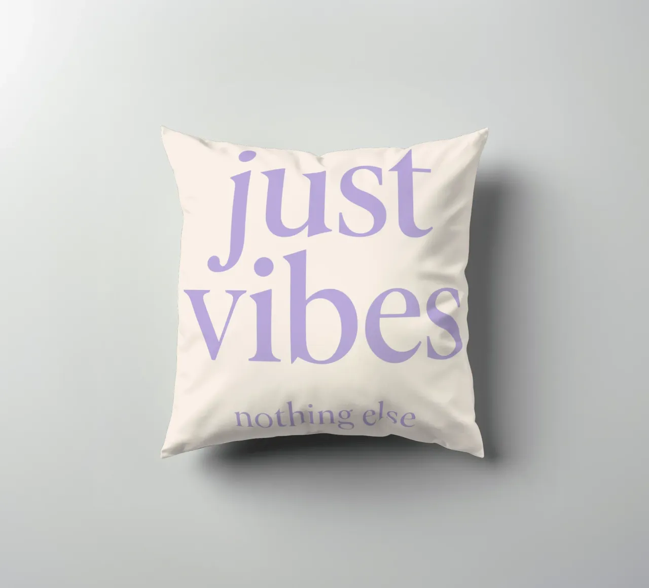 Nothing But Vibes cuscino da QuooodZ by MooodzArt