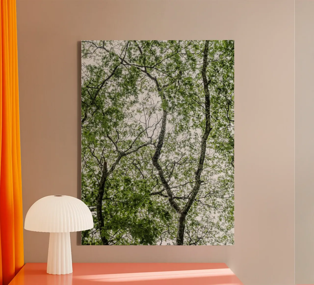 Tree in a forest tela da photolovers