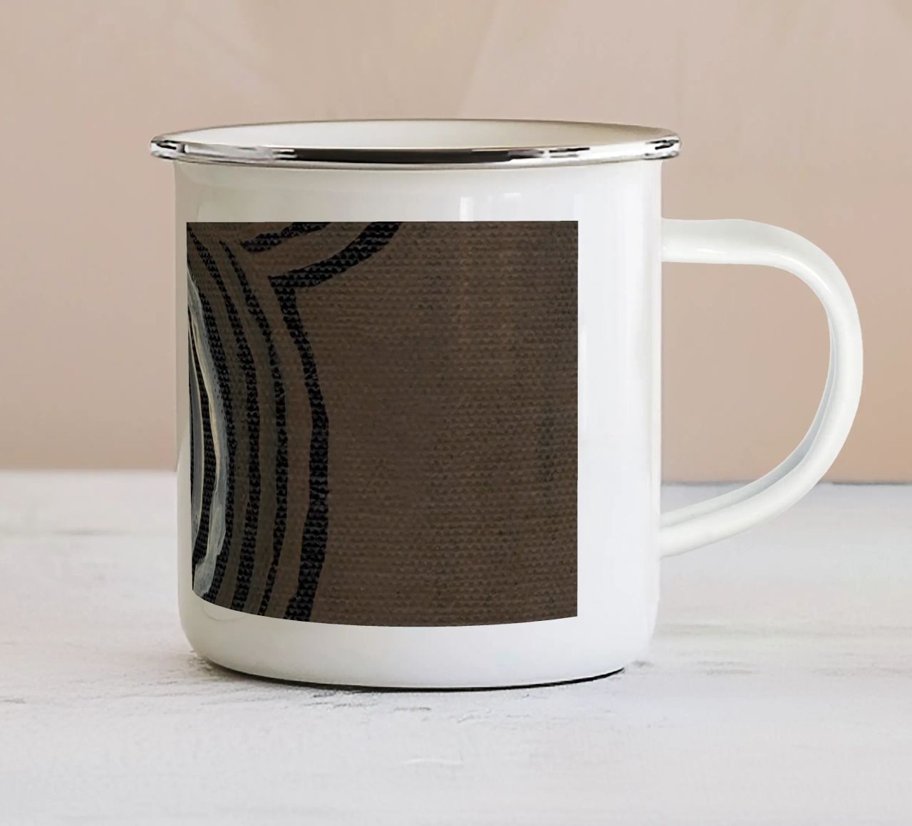 Terra Linee ritmiche tazza in smalto da Nikitajariwala