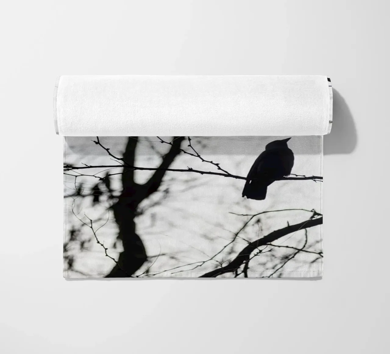 Bird in a tree telo mare da photolovers