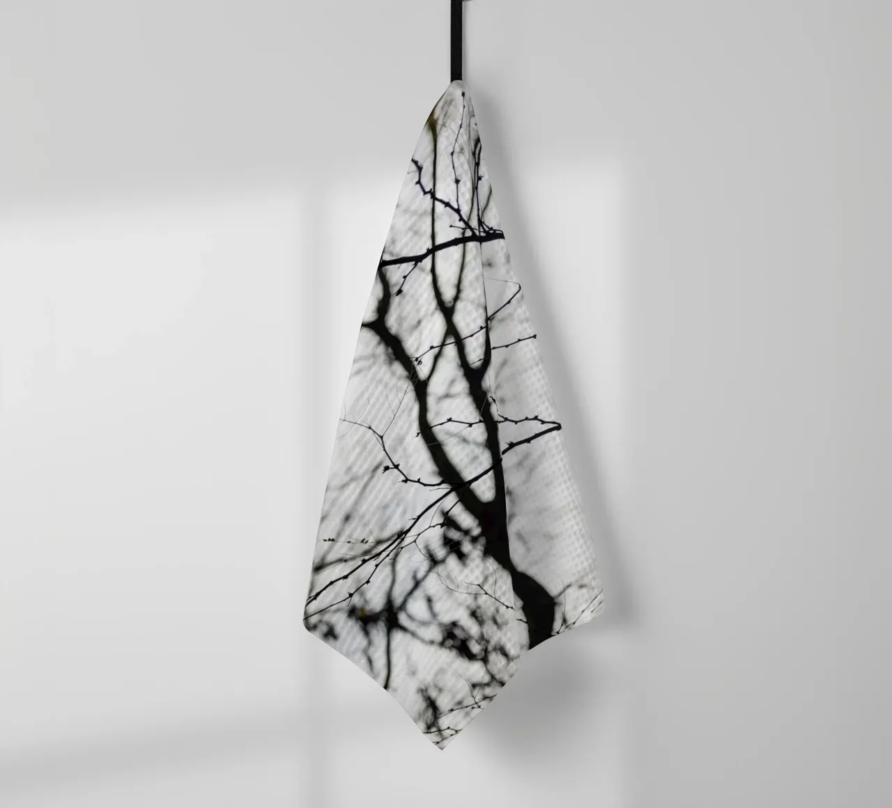 Bird in a tree torchon de photolovers