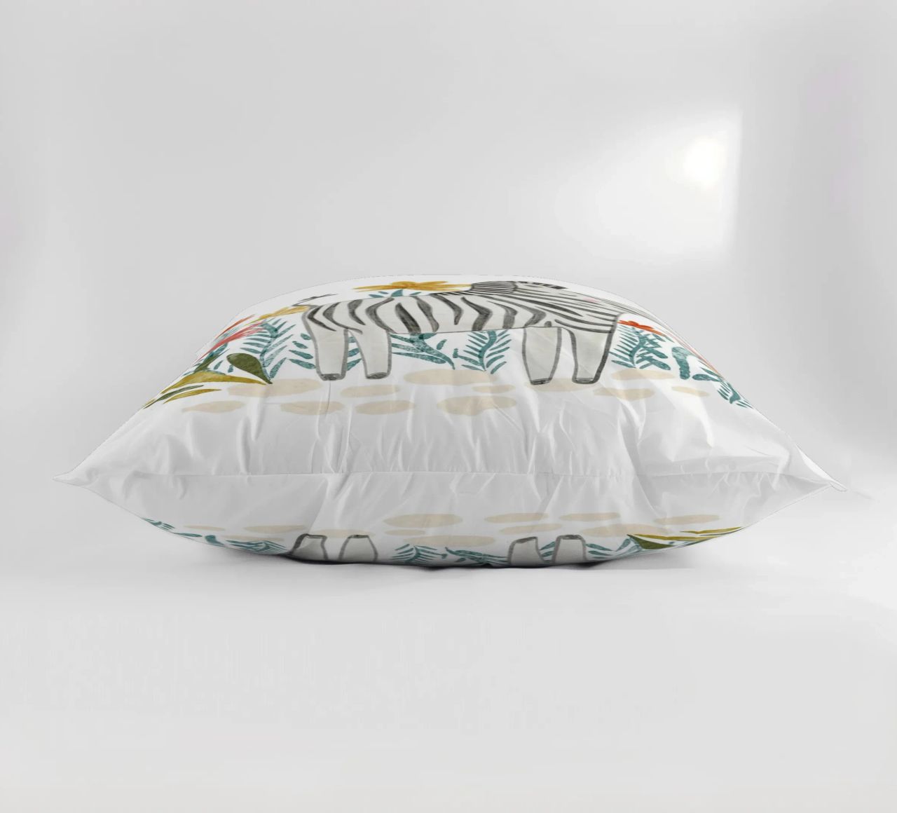 Zebra e fiori cuscino da Nikitajariwala
