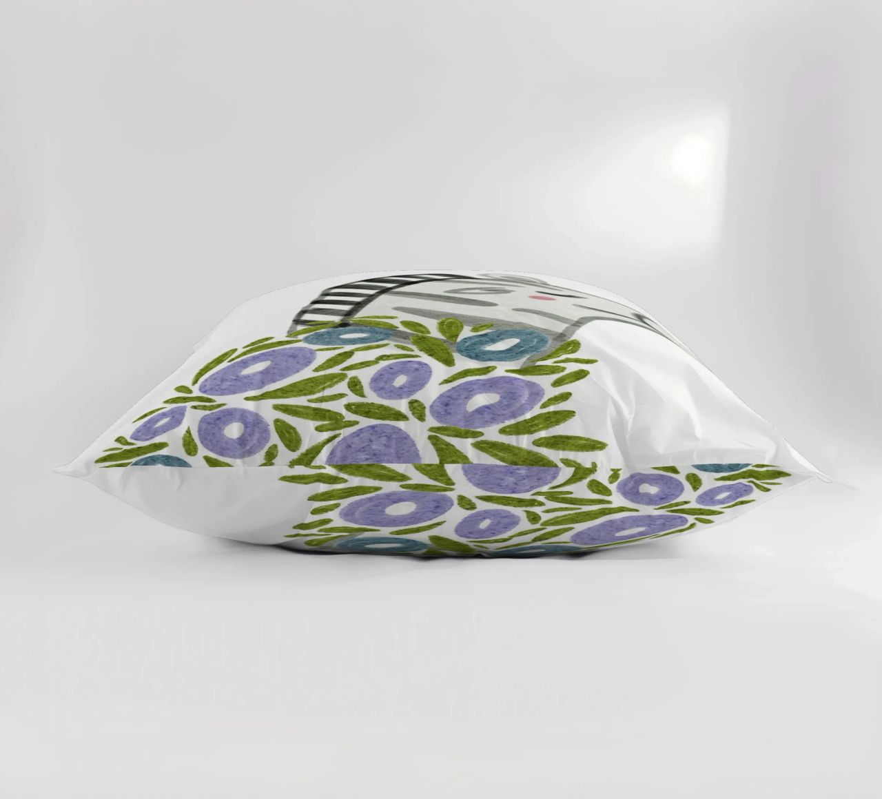 Zebra e fiori cuscino da Nikitajariwala