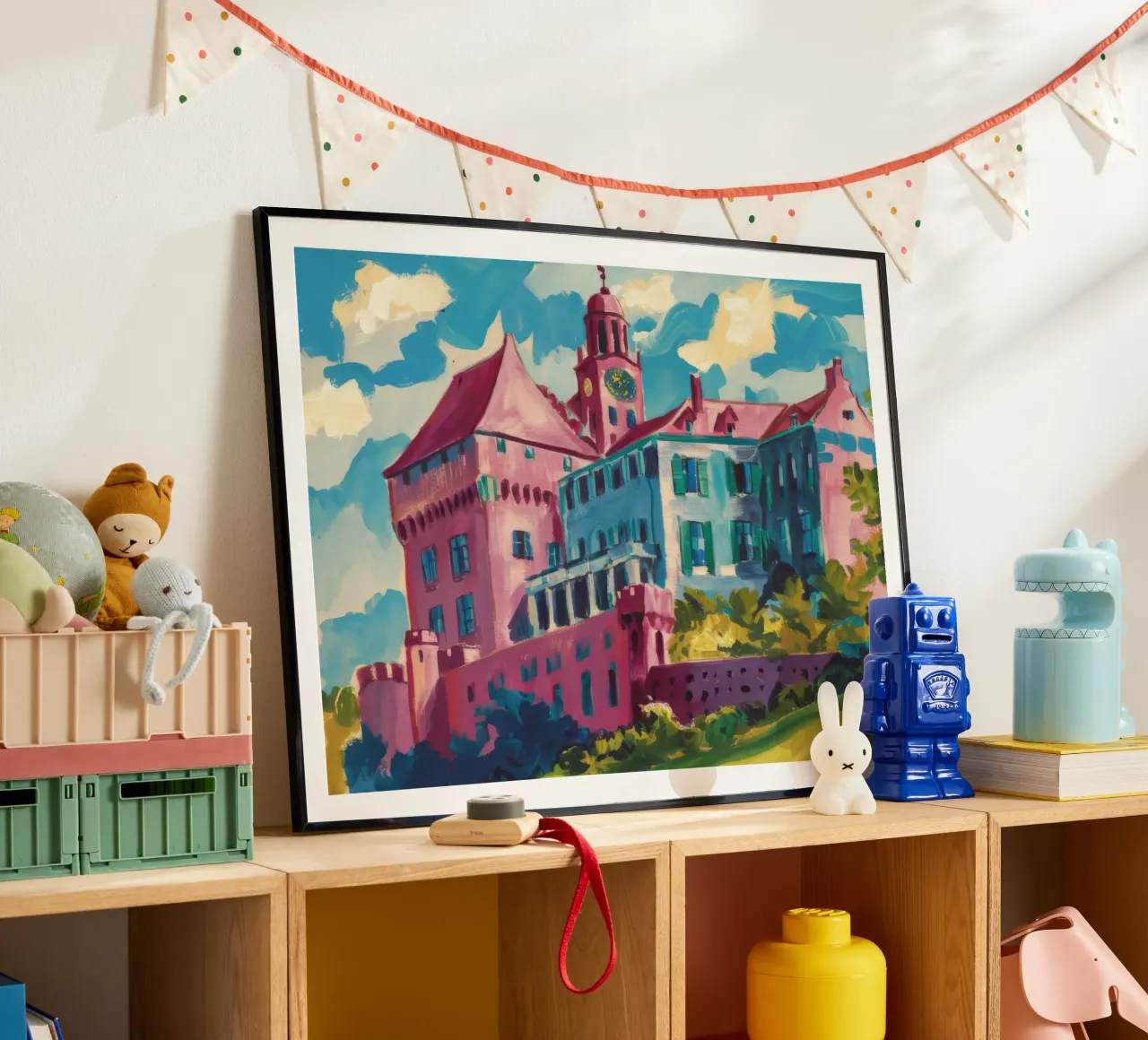 Collina del Castello Cremisi poster con telaio in plastica da Lush Essence