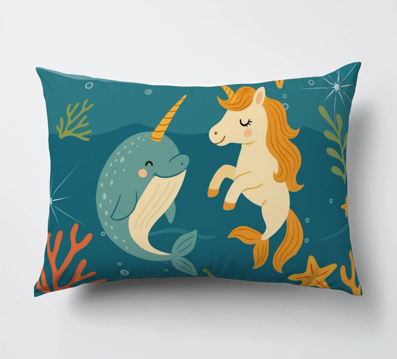 Une douce licorne des mers et un joyeux narval coussin de namosh
