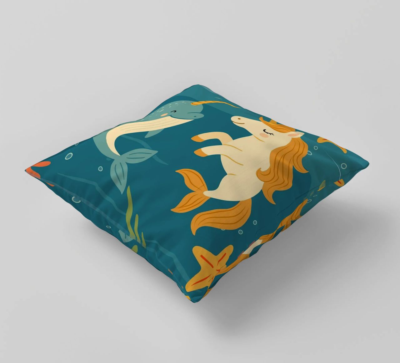 Une douce licorne des mers et un joyeux narval coussin de namosh