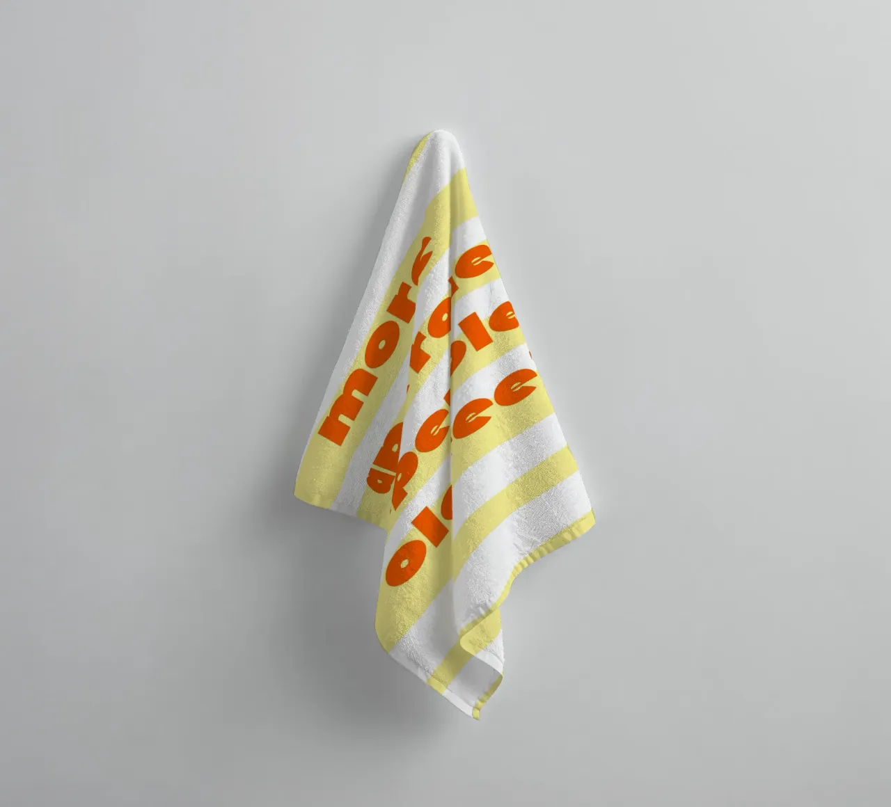 more aperole. asciugamano da bagno da FRICKE DESIGN